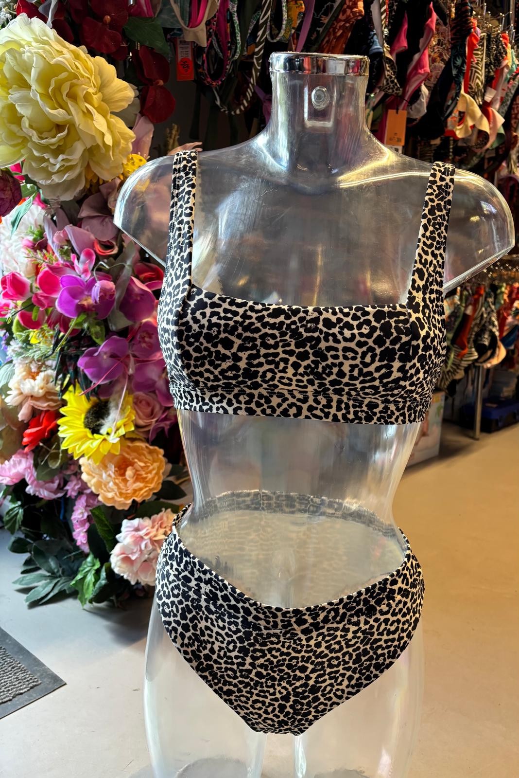 Shiwi Women’s Bandeau Bikini - Leopard Print