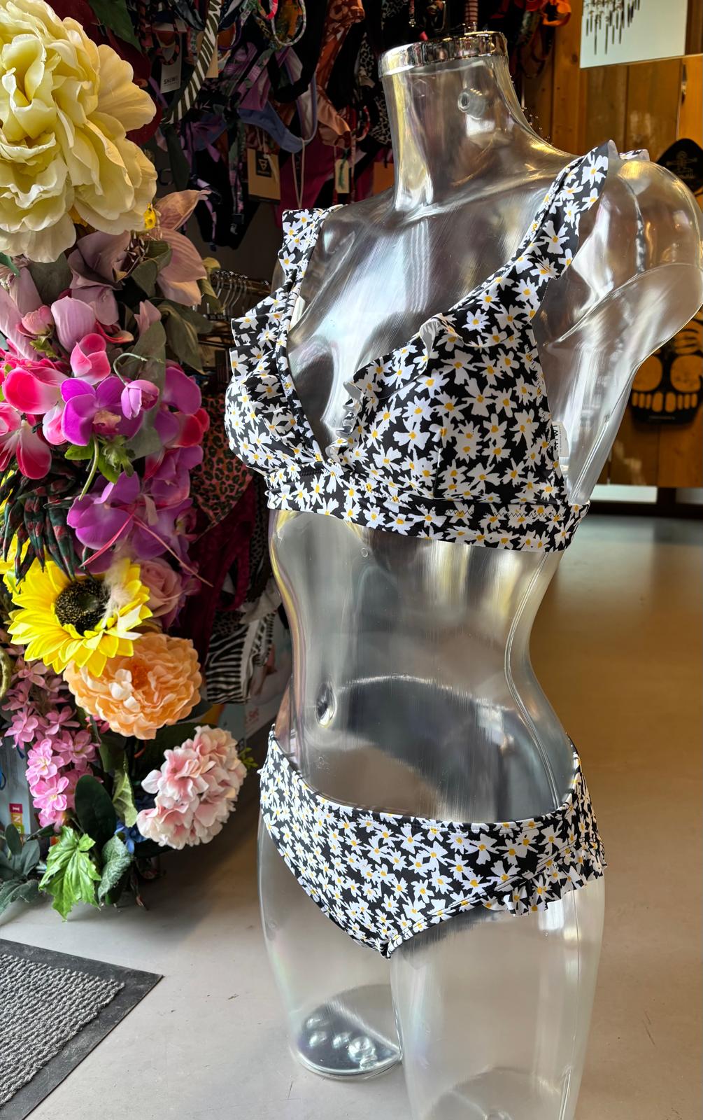 Shiwi Women’s Daisy Floral Ruffled Bikini - Black & White