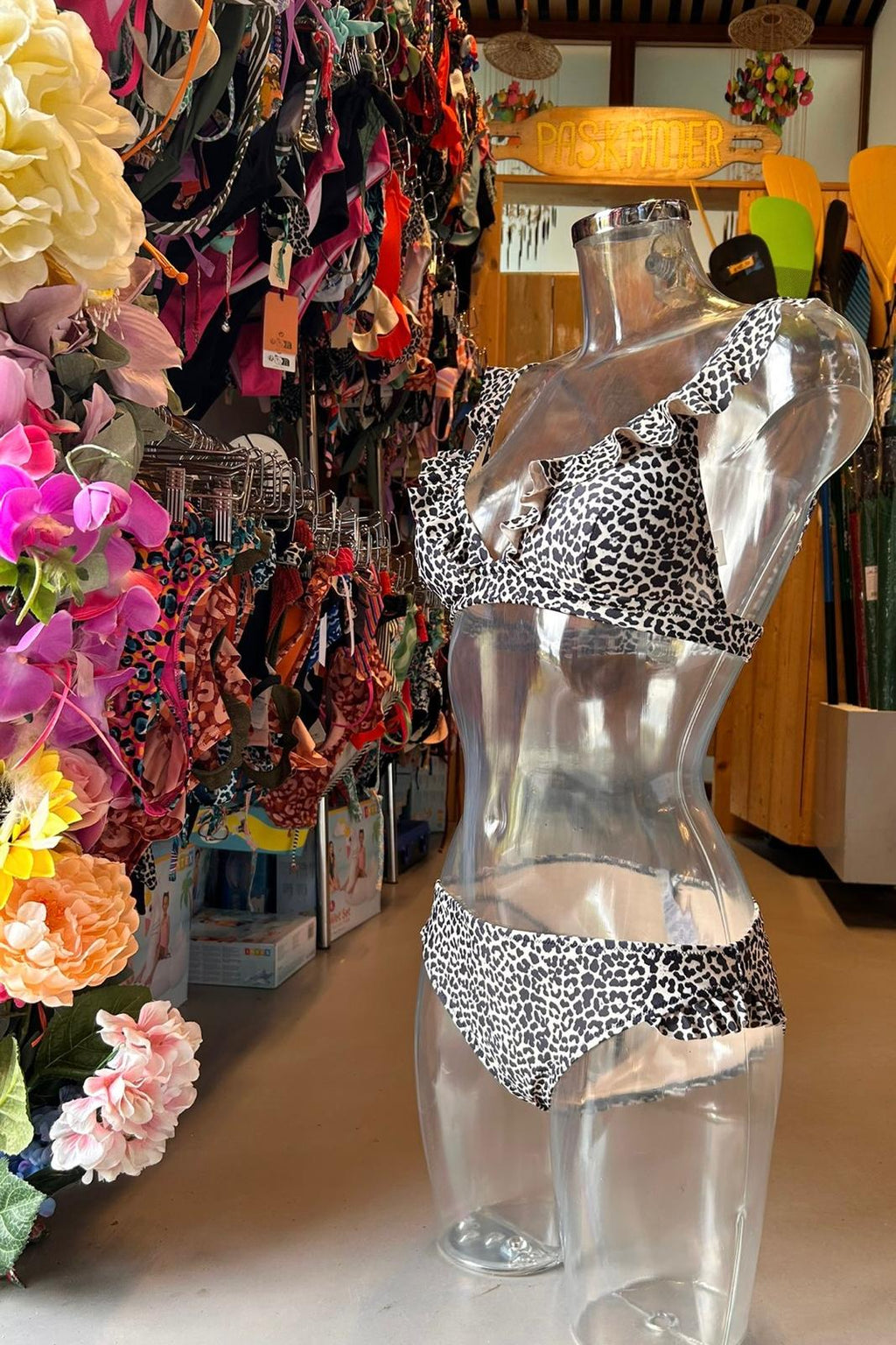 Shiwi Women’s Leopard Ruffled Bikini - Black & White